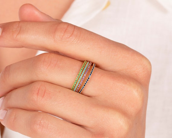 Anello dell'eternità in oro: anello impilabile in argento sterling con zirconi cubici - Italia Anello dell'eternità in oro: anello impilabile in argento sterling con zirconi cubici - Italia
