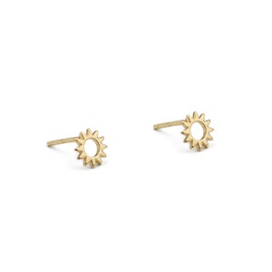 Tiny gold studs, Sun earrings studs, Dainty earrings, Tiny studs, Minimalist earrings, gold earrings, Delicate stud earrings, Gold studs
