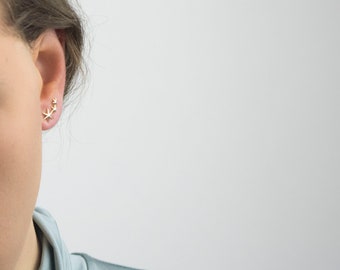 Tiny Star ear climber, Dainty ear climber earrings, Star earrings, Delicate star ear climber, Star gold earrings, Star stud earrings
