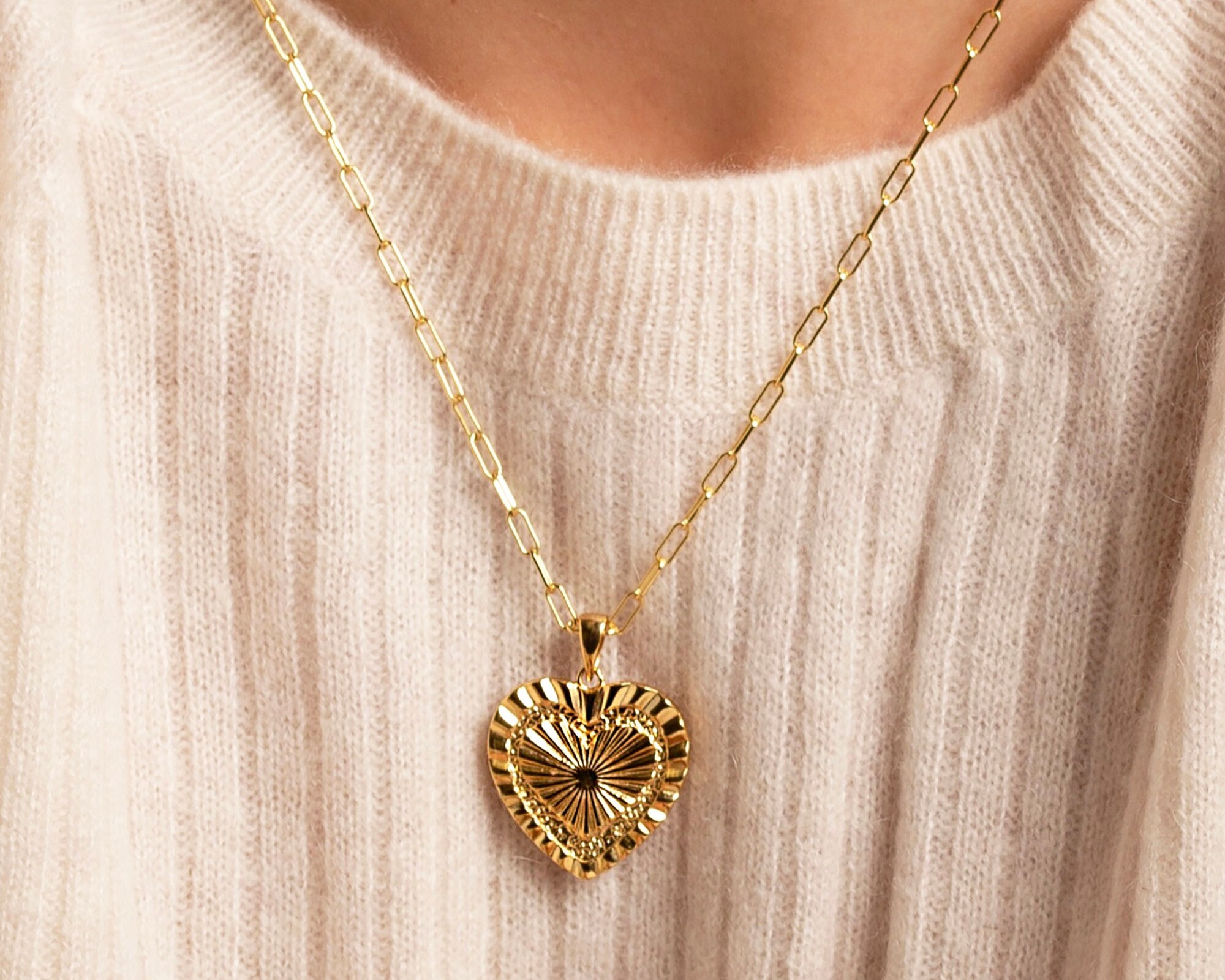 Magnetic Heart Clasp with 18k Gold Plated Necklace – The Slay Project