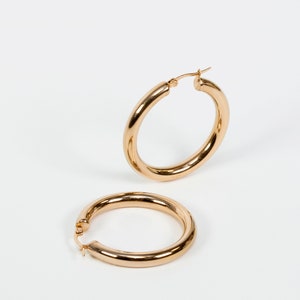 Chunky hoop earrings, 40mm hoop earrings, Large hoops, Gold hoops 18k gold plated stainless steel. image 6