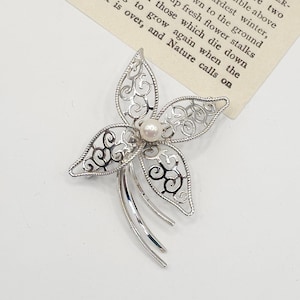 Gorgeous Vintage Van Dell Cultured Pearl and Sterling Brooch/pearl/pearl jewelry/silver/vintage/sterling/brooch/vintage brooch/van dell