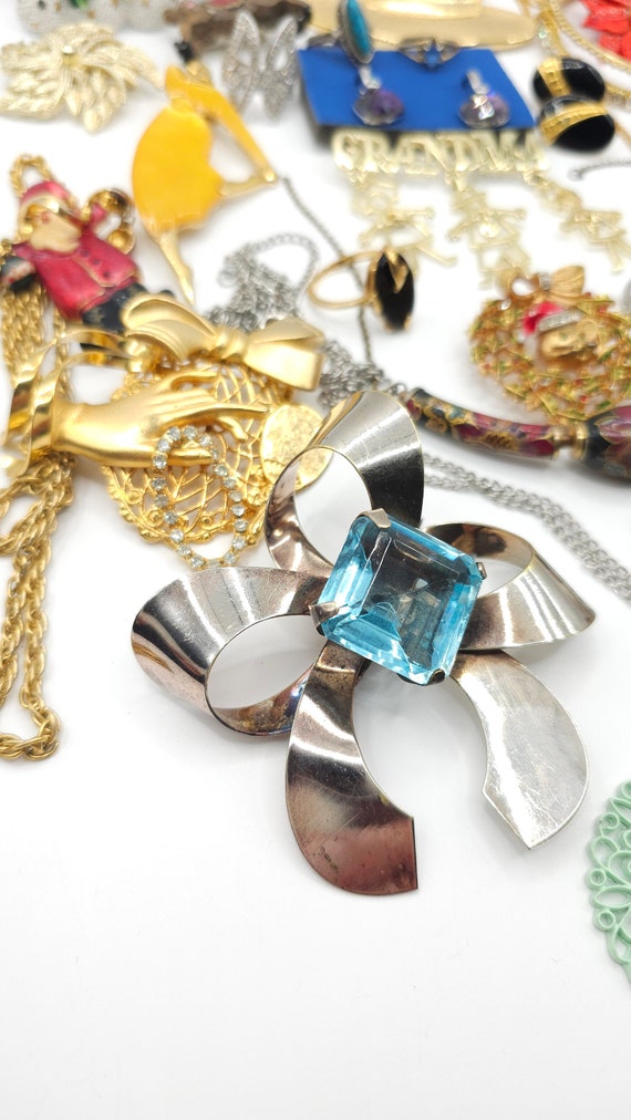 Gros Lot De Bijoux Fantaisie Vintage - Collier, Broche, Bracelet, Boucles D'oreilles - Occasion