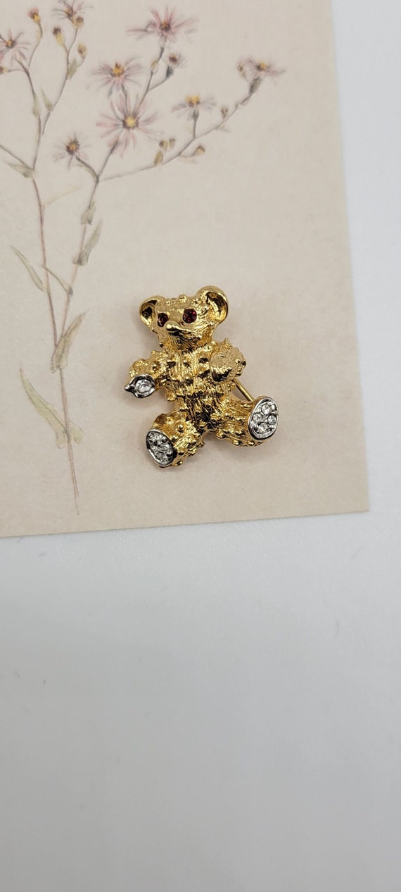 Adorable Small Vintage Goldtone Teddy Pin Brooch w
