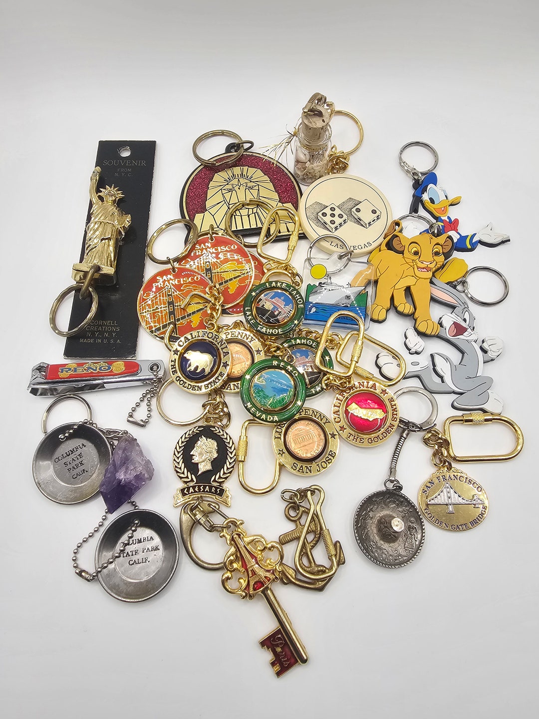Lot of 27 Vintage Keychains From the 1960's1990's/keychain/souvenirs