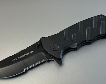 Rescue Tactical Pocket Knife EMT Glass Breaker Seat Belt Cutter 4.5" Combination Blade Pocket Clip Black 1045 Surgical Steel