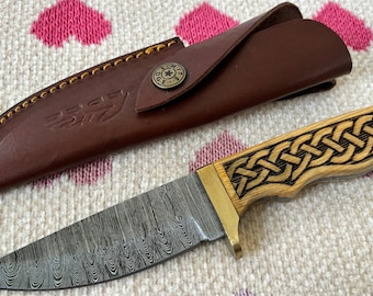 Full Tang Fixed Blade Knife Celtic Design Wood Handle Razor Sharp High Carbon Steel Blade Full Grain Sheath Belt Loop