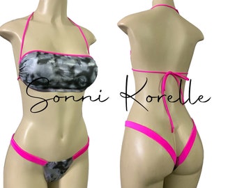 Bandeau Bikini: Eleganter Marmor Print mit kräftigen Pink Akzenten VERSANDFERTIG