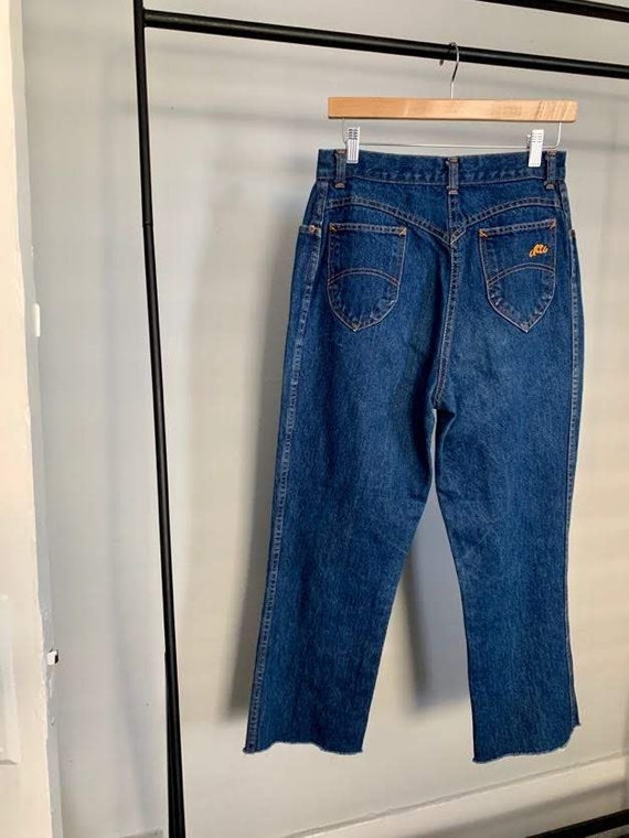 Vintage High Rise Chic Jeans - image 3