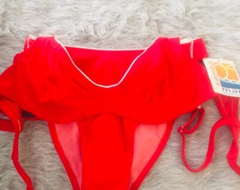 334 Size S Women's Vintage Retro Bikini Red High Cut New Unworn Beach Gift Swimwear Quality Flaterring Worldwide Free Shipping Deadstock