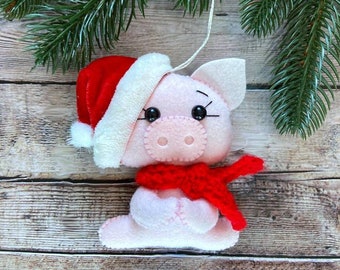 Christmas pig ornament, felt ornaments, felt animals, felt pig toy, decor for tree, custom baby ornament, felt baby toys, felt toy pattern