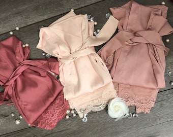 Bridesmaid robes Set of 1,2,3,4,5,6,7,8,9,10,11,12,13,14 Bridesmaid Gifts-Custom Wedding Robes-Gift for Bride-Satin Lace Robes-Bridal Robe