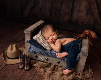Studded Bed - The Dylan