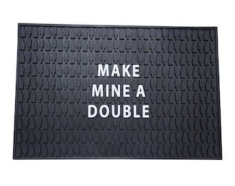 Quero uma dose dupla - Bourbon - Bar de Bourbon - Tapete para Bar de Bourbon - Degustação de Bourbon - Presente para Amantes de Bourbon - Uísque - Presente para Bar de Bebidas Alcoólicas
