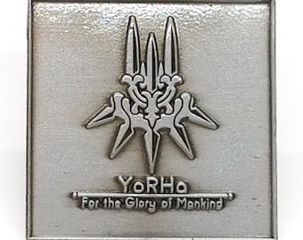 Odlewana przypinka z emblematem YoRHa - NieR: Automata