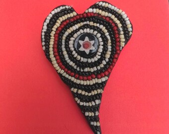 Heart Brooch "Amour"