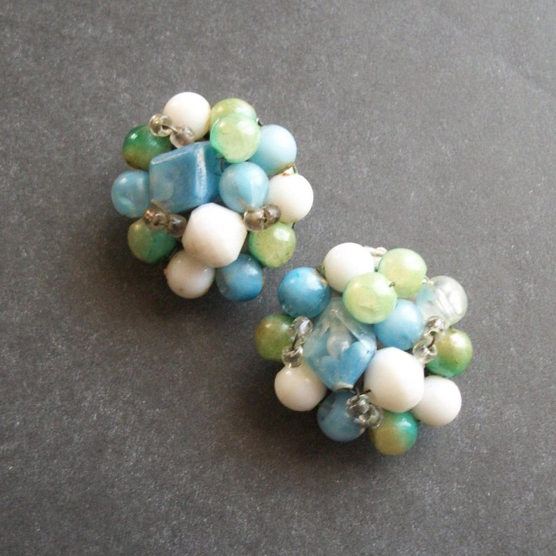 Shabby Jewelry Vintage Blue Green Cluster Earrings Beaded Hong Kong Earrings Clip On Earrings Silver Earrings Vintage Jewelry