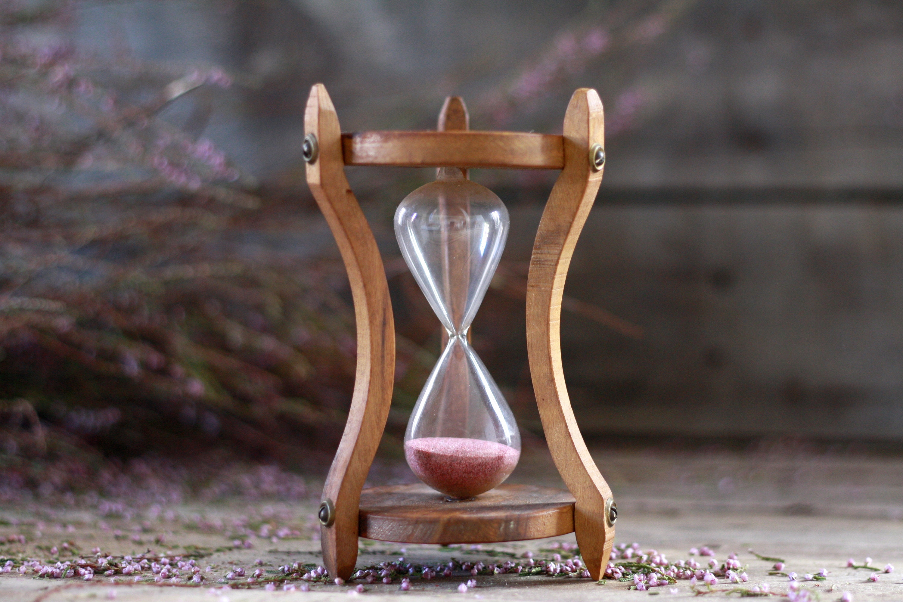 hourglass in french