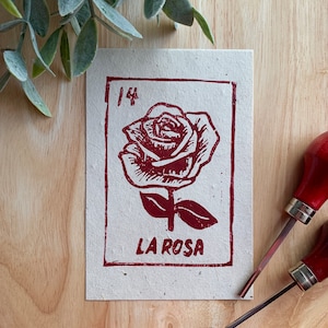 Impresión artística de cartas de lotería - Impresión en relieve de lotería mexicana - Impresión artística de rosa - Impresión artística de Lotería Rosa - Día de San Valentín - Obra de arte floral - Flores