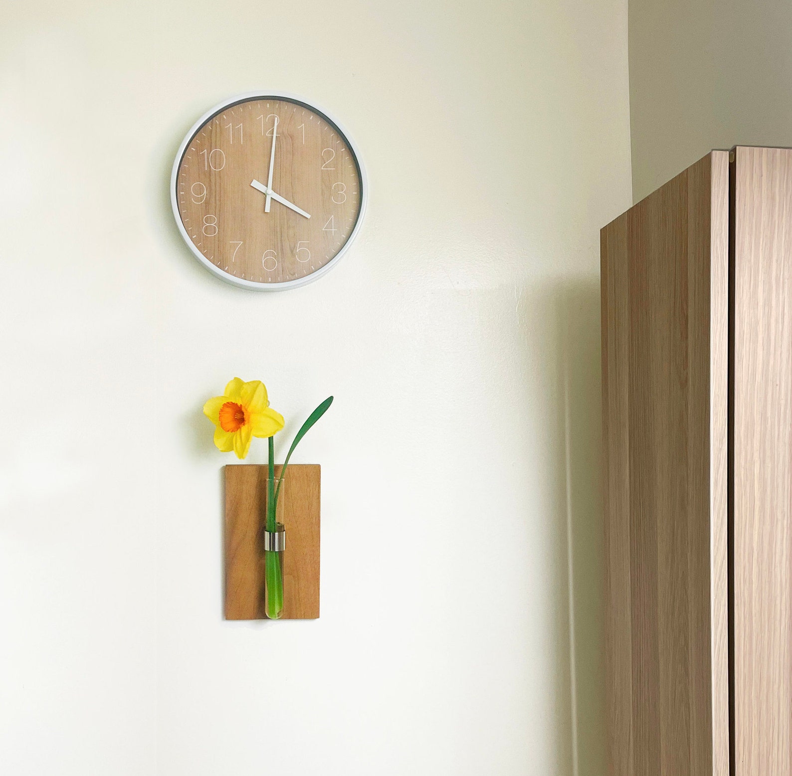 Modern Wall Mount Bud Vase / Glass Vase / Wooden Wall Hanging Etsy