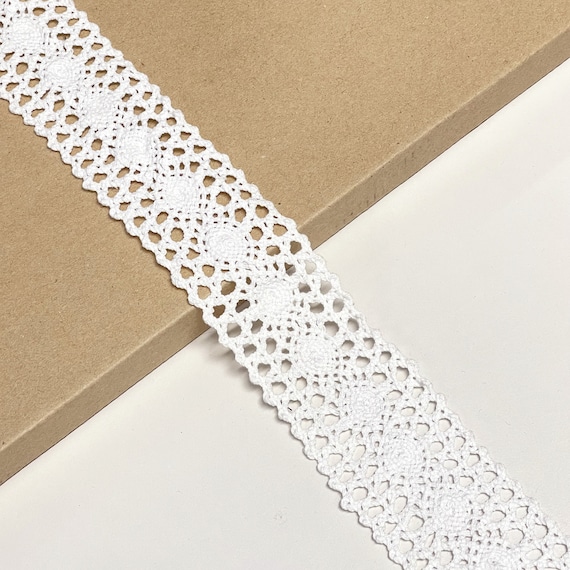 Off White Cotton Lace Trim 1 3/4" - Selling per yard (LT28)