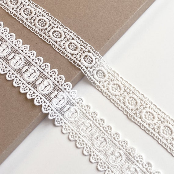 Off white 2" C shape lace Trim (LT4)