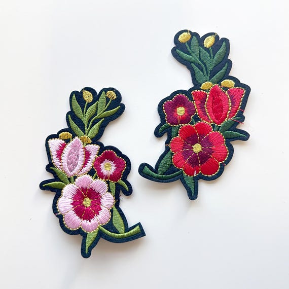 Two Tone Flower Bouquet Embroidered Applique, Iron on Patch (PATCH 3)