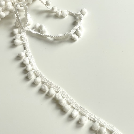 OFF White POM POM trim 3/4 inch width (FT2)