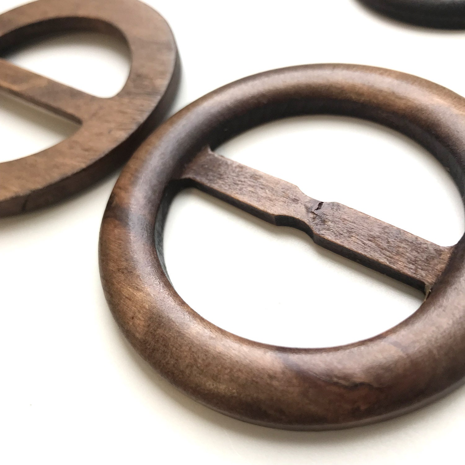 Wood Round Buckle with inner bar