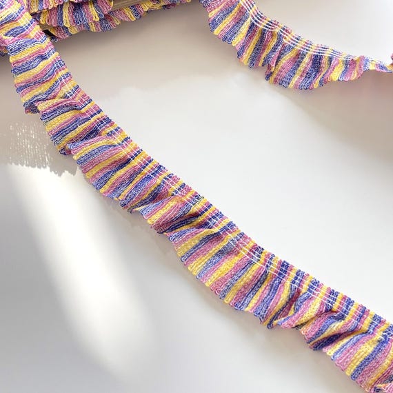 Multicolor Frill Edge Trim, 1 1/4" Width - Selling per Yard (FT17)
