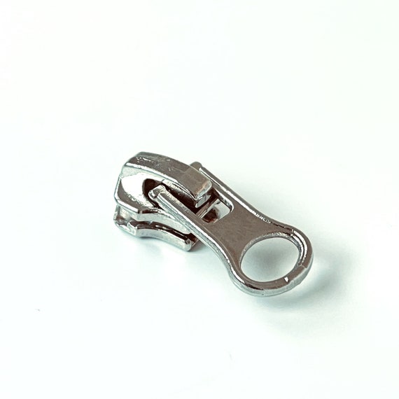 Peanut Shaped #5 Metal Zipper Pull With Slider - Nickel Silver