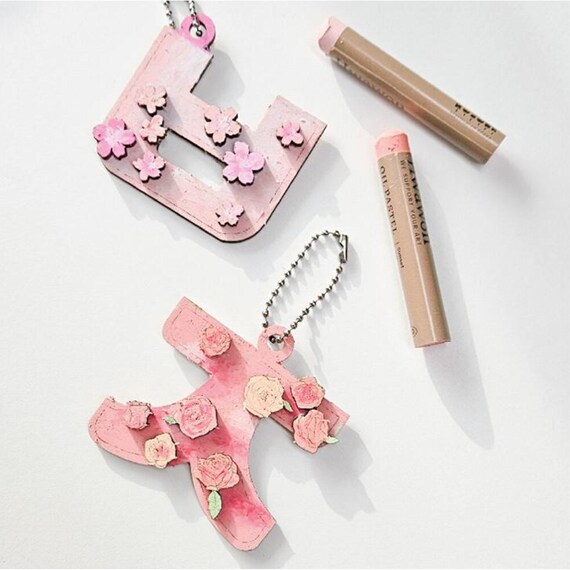 DIY Floral Korean Letter Wood Keychain Kit, 4 Designs, Color and Customize Your Way