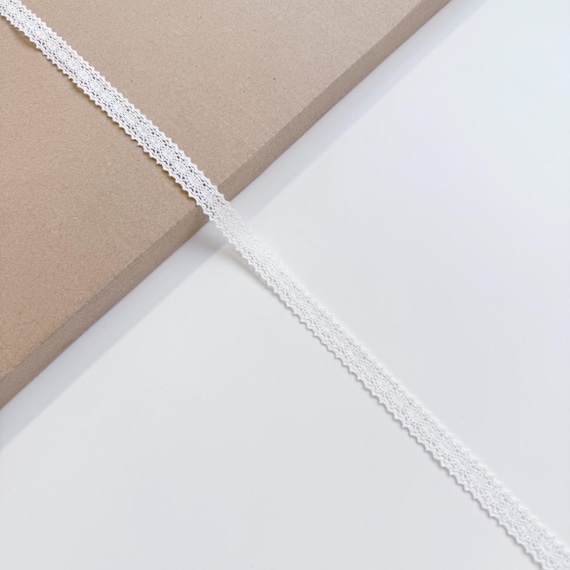 Off White Cotton Edge Lace Trim, 1/2" Width, Concave Design (LT2-2) - Sold by Yard