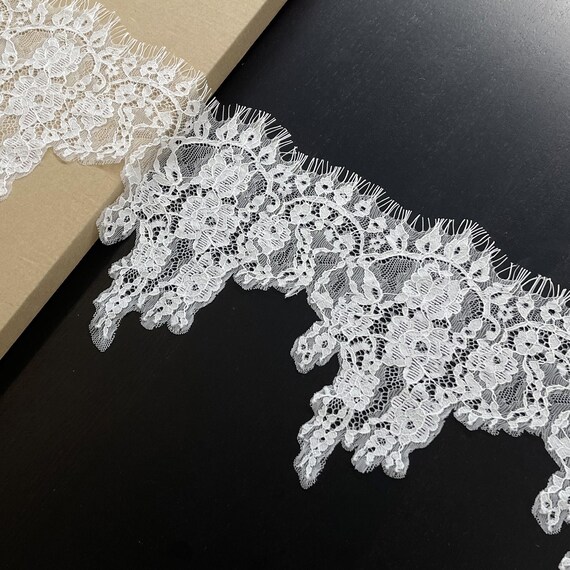 Off White Floral Eyelash Lace Trim – 6 1/2" Width x 3Yards Per Piece (RM-LT2: ELC1147)