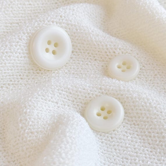Off-White Raised Rim Button (25L/15mm, 27L/17mm, 34L/21mm) (BUTTON 1) - Selling per piece