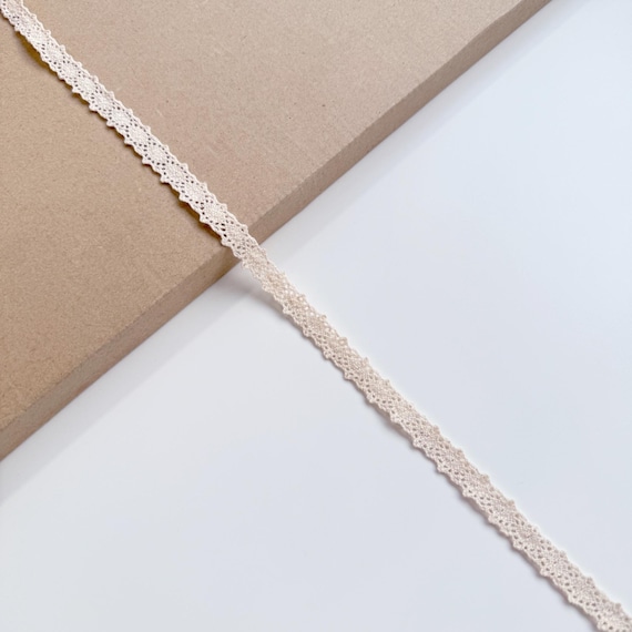 Natural Beige Cotton Edge Lace Trim, 1/2" Width, Concave Shape (LT2-2) - Sold by Yard