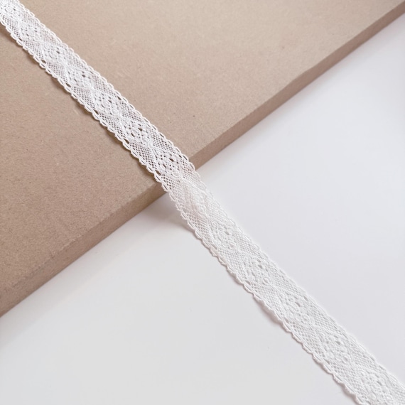 Off White Cotton Edge Lace Trim, 1" Width, Diamond Shape (LT2-2) - Sold by Yard