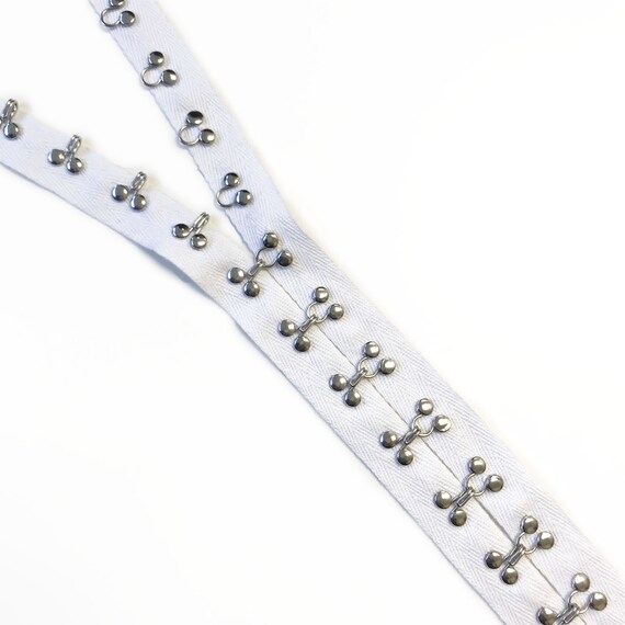 Off White hook and eye tape trim with 3/4" cotton tape(TRIM BASIC 9)