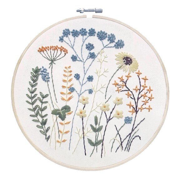 DIY 8" Daisy Embroidery Craft Kit, Includes Instructions & Supplies