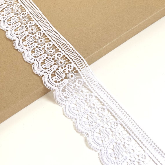 White Lace Trim, 2 3/4" Width, Eyelashed Edge - Selling per (1) Yard and (2) 3yds/Pack (LT38)