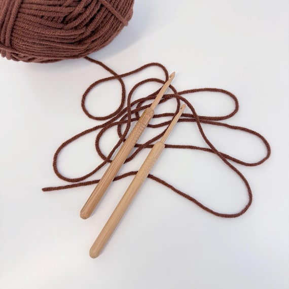 3.5mm/4.0mm Japanese Bamboo Crochet Hooks, Comfortable Handle Design, Sold per Piece