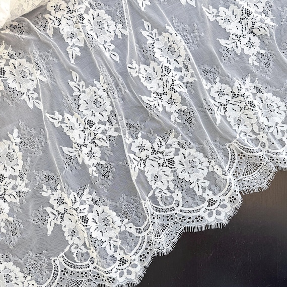 Off White Scallop Floral Eyelash Lace Fabric – 61" Width x 3 Yards Per Piece (RM-LT2)