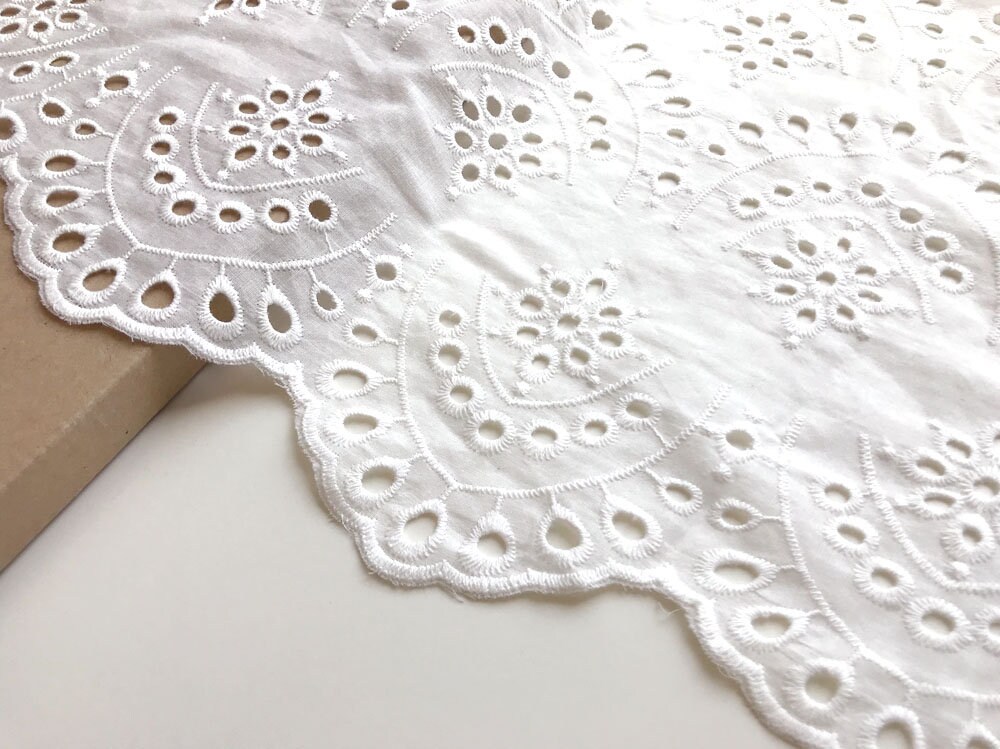 eyelet lace fabric
