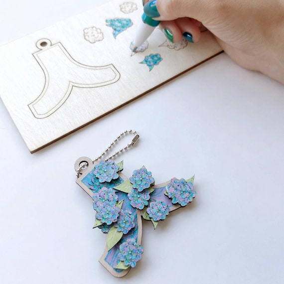 DIY Floral Wood Keychain Craft Kit, Paint Your Own Keychain, Korean Letter Design