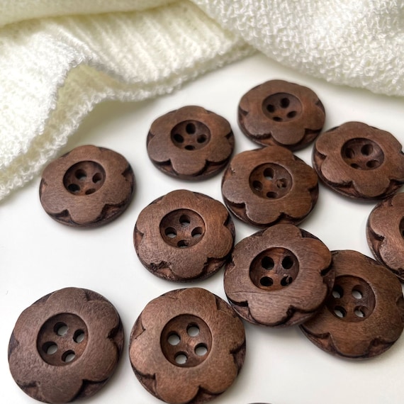 Wood Button 4 Hole with Flower Rim - 30Ligne (19mm, 3/4 inch), Medium Brown (Button 3) - Selling per Piece