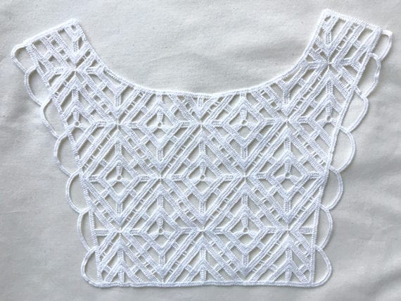 Geometric shape off white lace patch (PAT3-2)