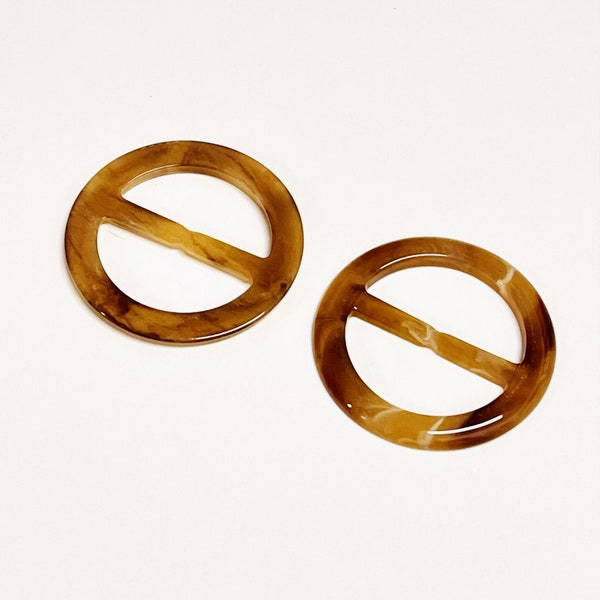 Light Brown Plastic Woodgrain Round Buckle with inner bar-Selling per piece (LOC Buckle Buttons)