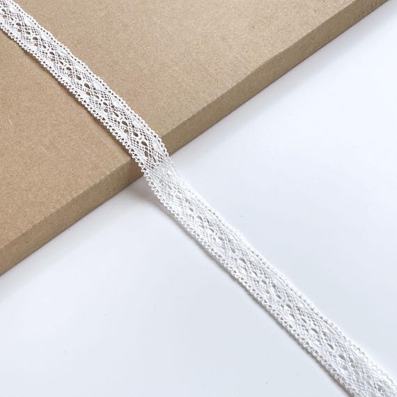 Off White Cotton Edge Lace Trim, 3/4" Width (LT2-2) - Sold by Yard