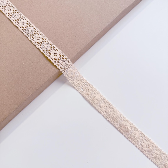 Natural Beige Cotton Edge Lace Trim, 7/8" Width, Flower Shape (LT2-2) - Sold by Yard