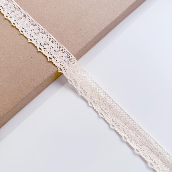 Natural Beige Cotton Edge Lace Trim, 1" Width, Flower Shape (LT2-2) - Sold by Yard